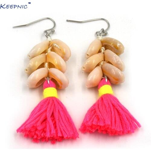 New Handmade Dangle Earrings With Cotton Tassel Summer Sea Beach Bohemian Multi Color Fluorescence Shell Charm Earrings