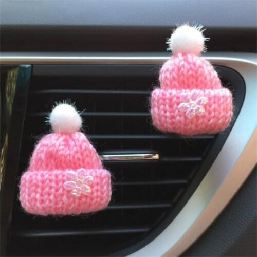 Creative car perfume wool hat cartoon air outlet perfume clip decoration lasting fragrance female car interior jewelry ornaments