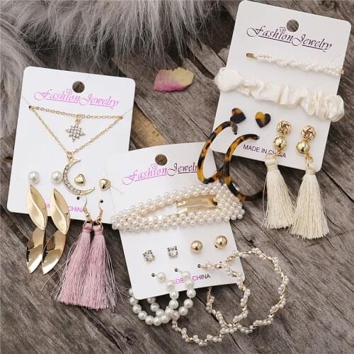Fashion Mixed Tassel Acrylic Pearl Earrings Set Star Moon Knot Heart Geometric Drop Earrings for Women