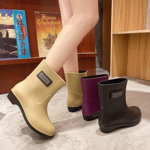 Non Slip Rain Boots Women Platform Rubber Shoes 2021 Outdoor Slip on Rain Shoes Winter Cotton Boots for Women Waterproof Work