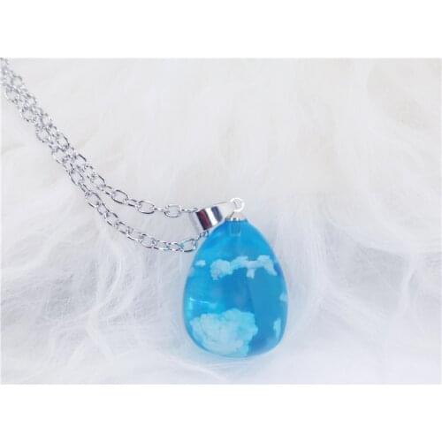 Fashion Chic Transparent Resin Water Drop Blue Sky And White Clouds Ball Noctilucen Pendant Necklace For Women Kids Jewelry Gift
