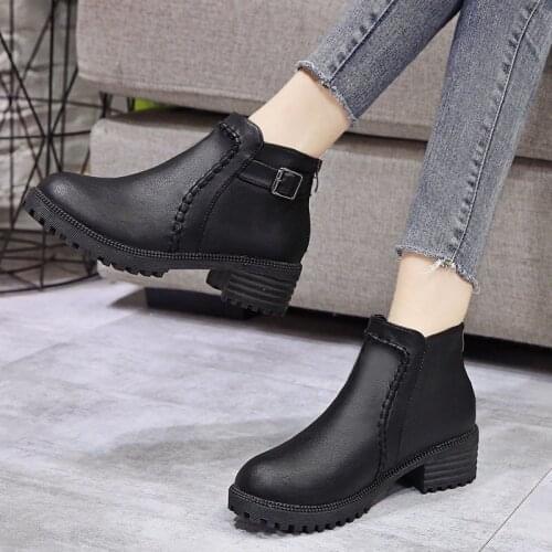 Womens big size 43 Warm Boots Female Thick-soled Waterproof Non-slip Wear-resistant Leather Boot Winter Fashion Boots R14-12