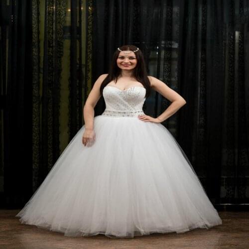 Elelgant Court Train Lace Wedding Dress 2019 New Princess Vintage Bride Dress Plus Szie