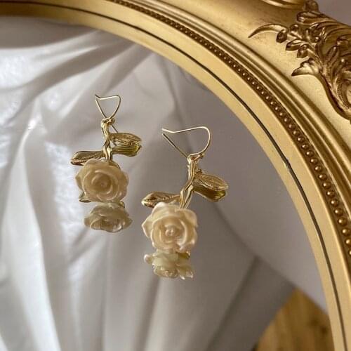 Shiny Side New Accessories Shell Flower Dangle Earrings for Women Simple Style Gift Cute Drop Earrings