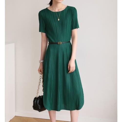 Manufacturer direct supply 2021 summer Miyake pleated life slimming fashion long dress