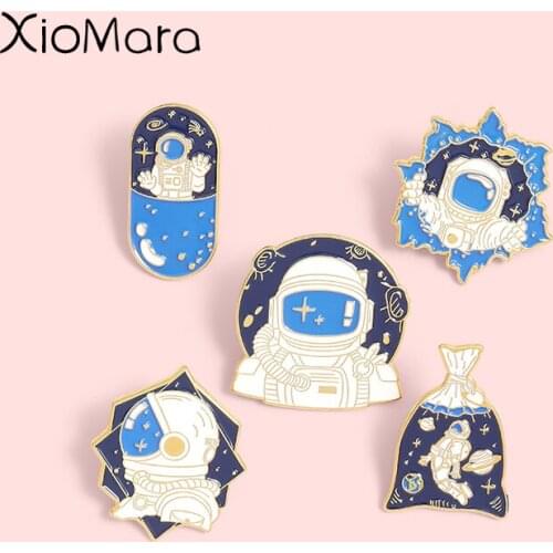 Starry Sky Astronaut Enamel Pins Planet Star Clothes Brooches Fashion Lapel Badges Jewelry Wholesale Bag Pins Gift for Friends