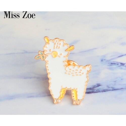 Little sheep Enamel pins Animal lovely alpaca Brooch Button Pin Denim Jeans Lapel Pin Badge Cartoon Jewelry Gift for Kids girls