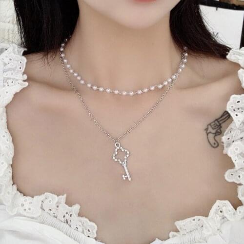 Elegant Double Layers Key Pendant Necklaces for Women Girl Pearl Beads Statement Choker Necklace Wedding Party Jewelry Gift