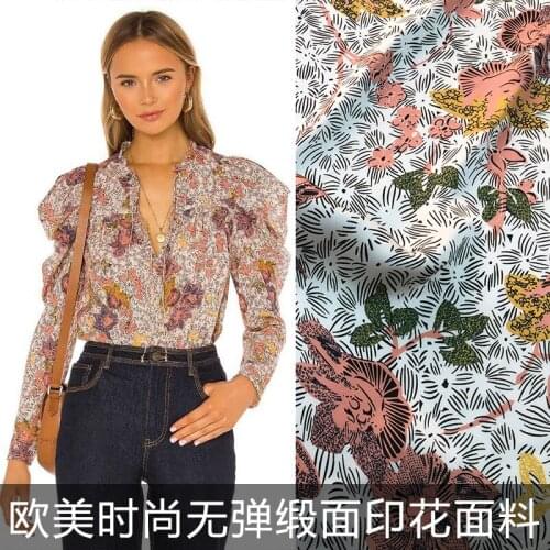 2021 European brands bloom in full bloom, direct-jet through-bottom non-stretch satin printed fabric spot wholesale