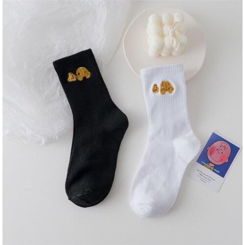 2021 new black white pure cute cartoon womens socks College style all-match unisex sock Broken head embroidered bear mens sock