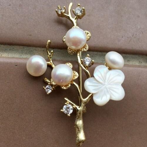 W58718 White Brooches For Clothes