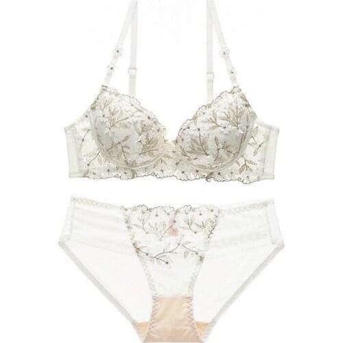 2021 New French Sexy Floral Emboridery Lace Bra and Panties Set Underwear with Removable Padded Push Up Underwire Women Lingerie