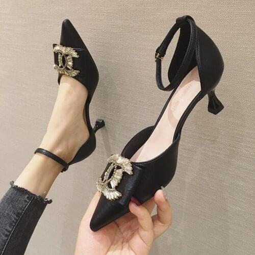 2021 New Womens Qualities Ankle Straps High Heels Fashion Sexy Feather Buckle Dress Pumps Party Wedding Office Shoes