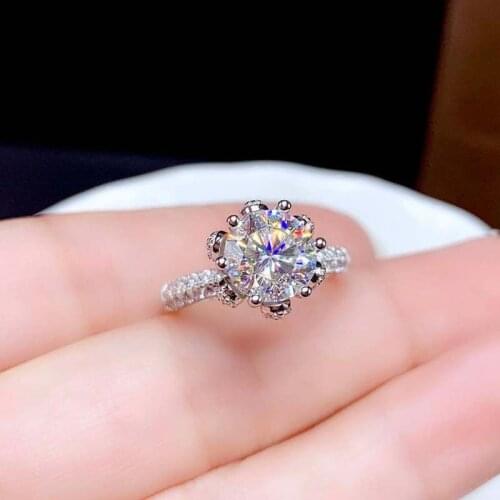 Hot SaleWhite Round Zirconia Crystal Silver Color Rings for Women Engagement Wedding Party Jewelry Female Hand Accessories