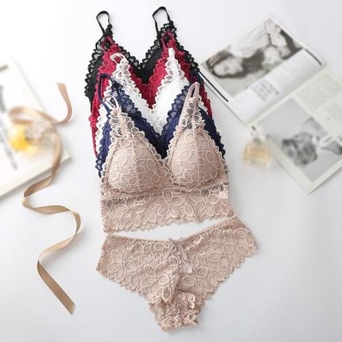 Ladies Bra Brief Sets Comfortable No Steel Ring Sexy Hollow Lace Underwear Suit Ladies Underwear Two Piece Suit