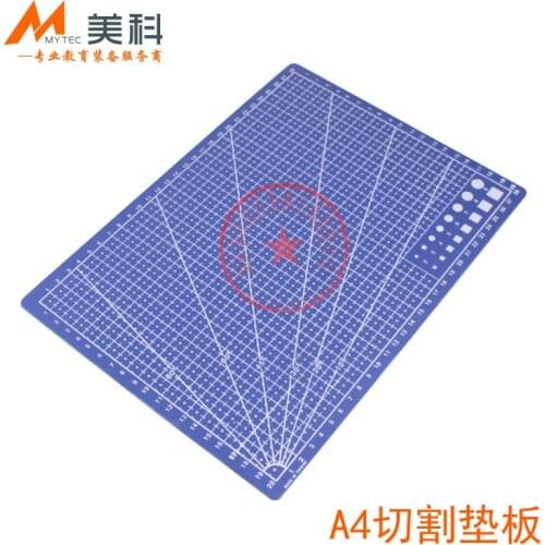 2017 NEW 30*22cm Seconds Kill Time-limited Sewing Accessory Green A4 Cutting Mat Core Board Double Faced Paper Pad 3.0mm*30*45cm