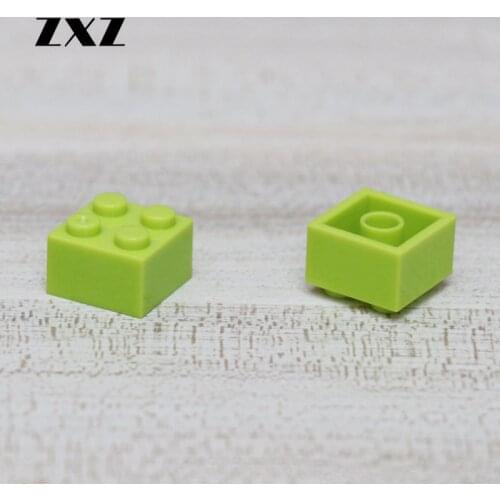 100 PIECES Building Blocks 2 x 2 Dots Classical Construction Toys Assemble Parts 3003 for Kids Toys Basic Bricks for Children