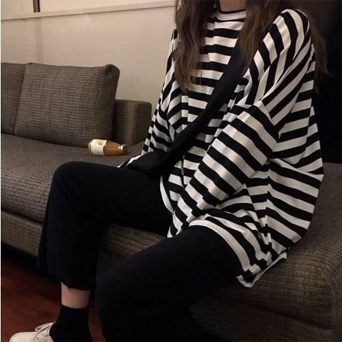 Women Black White Striped Long Sleeve O-Neck T-Shirts Spring Autumn Korean Casual Oversized Harajuku Vintage Grunge Streetwear