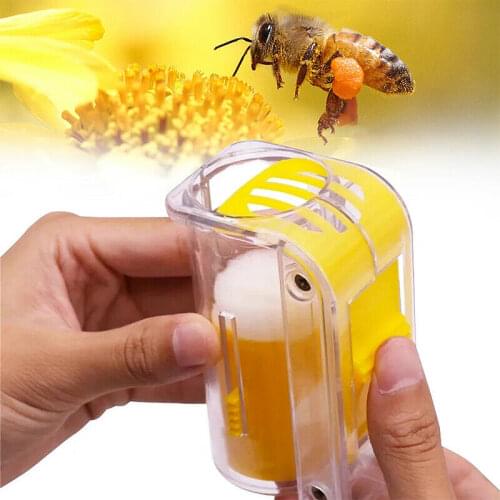 Bee Queen Marking Cage Marker Catcher Plastic Bottle Beekeeper Tool Non-toxic and Safe Beekeeping Equipment For Capture Bee