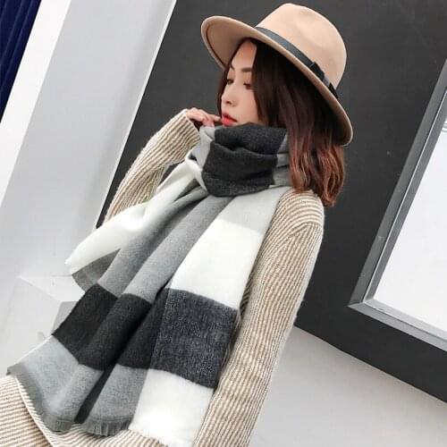 Mingjiebihuo New couple men and women autumn and winter Korean warm comfortable fashion scarf thick big plaid trend shawl