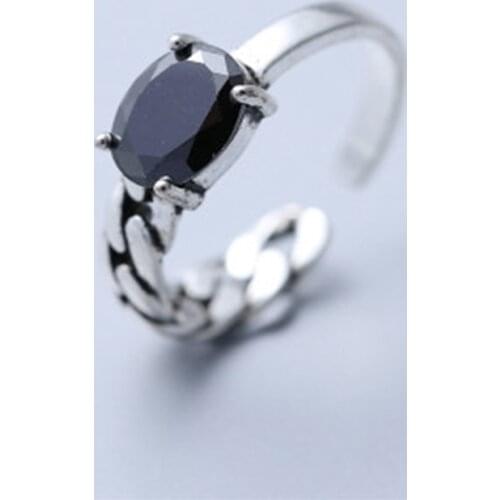 Women Ladies Fashion Carved Vintage Imitate Black Onyx Ring Jewelry Special Designed Elegant Rings