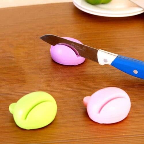 1Pcs Knife Sharpener Portable Kitchen Tools Mini Knife Grinding Mill Multifunction Whetstone Cartoon