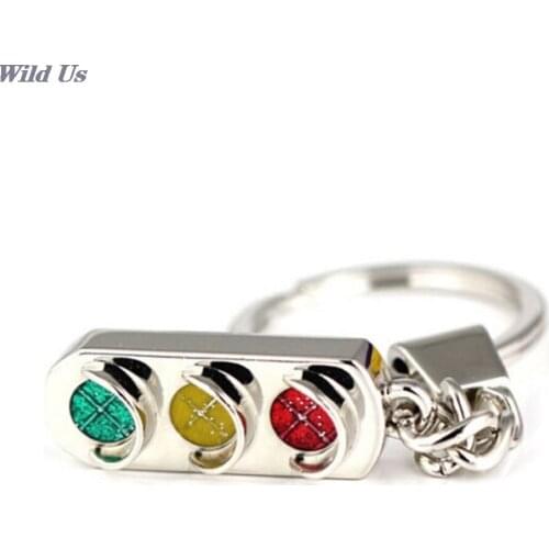 1Pcs Traffic Light Key Rings Red And Green Lights Keychain Car Key Chain Gifts For Male Womens Car Styling Decoration
