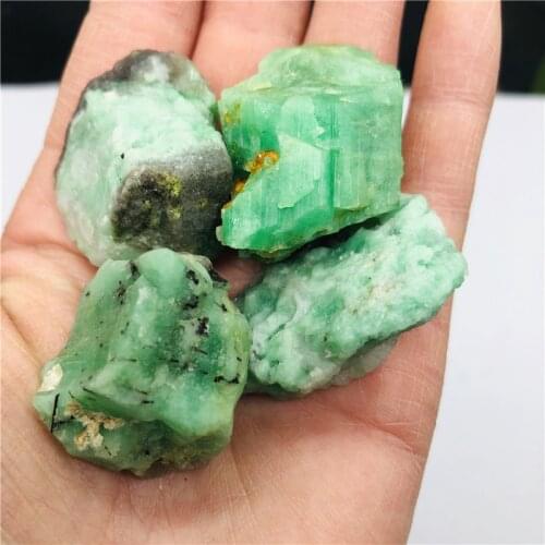 Rare Natural stone emerald crystals raw mineral specimens home decoration gem collection of scientific research and teaching