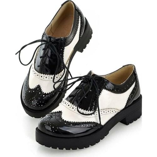 New Brand Leather Shoes Women Low Heel Lace Up Oxford Shoes For Women Comfortable Spring Platform Brogue Shoes Woman Big Size