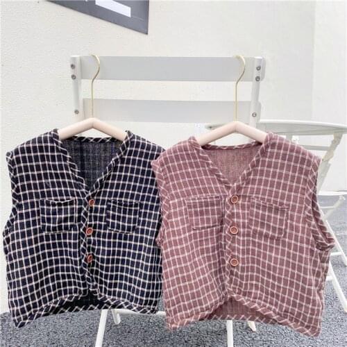 2021 spring Korean boys' and girls' art Mori retro model vest childrens Plaid shoulder winter clothes toddler girl vest