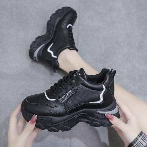 Womens Sports Shoes 2021 New Fashion Shoes Womens Casual Thick Bottomed Shoes All-match Comfort Womens White Shoes Lace-up