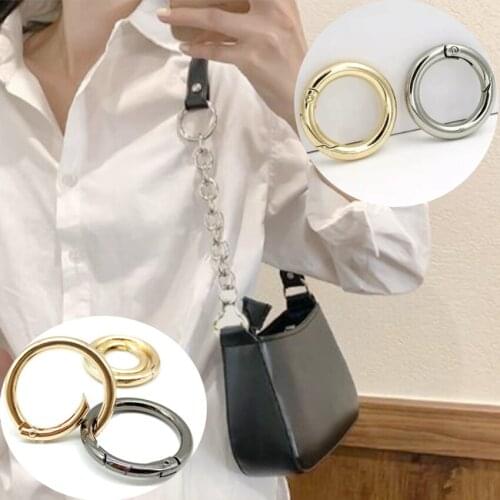 Hot 5 Pcs/lot Clips Carabiner Camping Hiking O Shape Ring Outdoor Tools Zinc Alloy EDC Buckles Round Trigger Hooks Wholesale