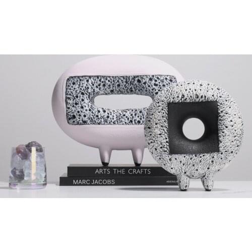 Creative Geometric Circle Oval Color Cartoon Figurine For Home Decor Bars Cafes Restaurants Wedding Ornament Decor Furnishings