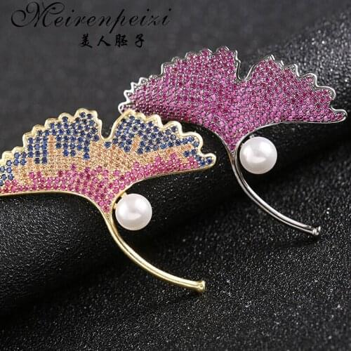 Meirenpeizi Painted Maple Leaves Design Metal Brooch Pin Imitation Pearl Decoration Gold Color Brooches Pins Women Party Jewelry