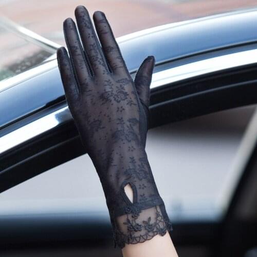 Sexy Spring Summer Female UV Sunscreen Short Sun Touch Screen Gloves Fashion Women Thin Ice Silk Lace Pearl Driving Gloves 06AB
