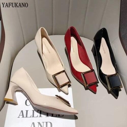 2021 PU Leather Luxury Brand Hot Sales Woman Shoes Square Toe Thick High Heels With Metal Buckle Decoration Ladies Women Pumps
