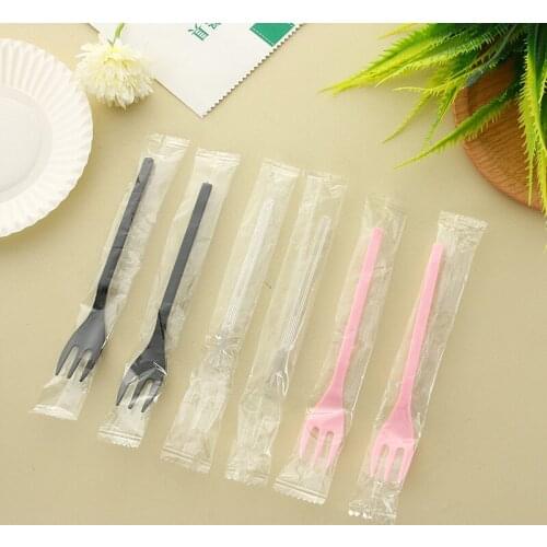 95PCS Mini 3-tooth Disposable Transparent Home Dining Plastic Food Cake Fork for Dessert For Party BBQ Sticks