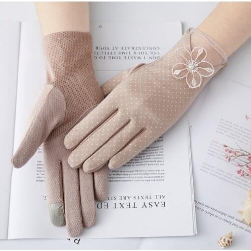 Sunscreen gloves ladies summer lace outdoor comfortable breathable touch screen thin gloves driving imitation slippery short