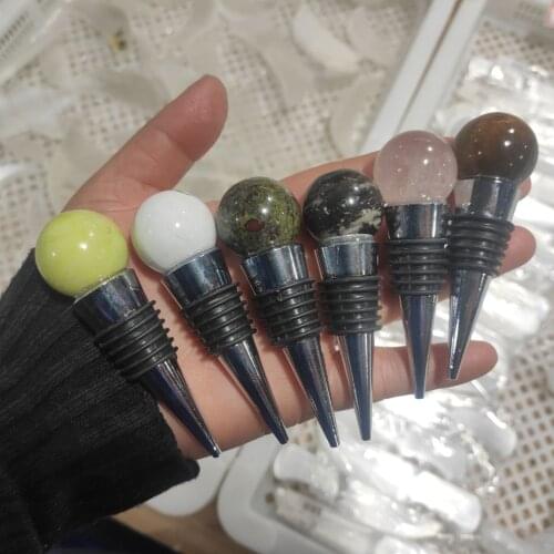 1pcs Wine Stopper Vacuum Sealed Beer Beverage Stoppers Cap Storage Twist Plug Gift Kitchen random