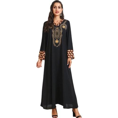 Dubai Muslim Women Embroidery Long Dress Plus Size Islamic Maxi Robe Ramadan Ethnic Vintage Middle East V-neck Casual Abaya Gown