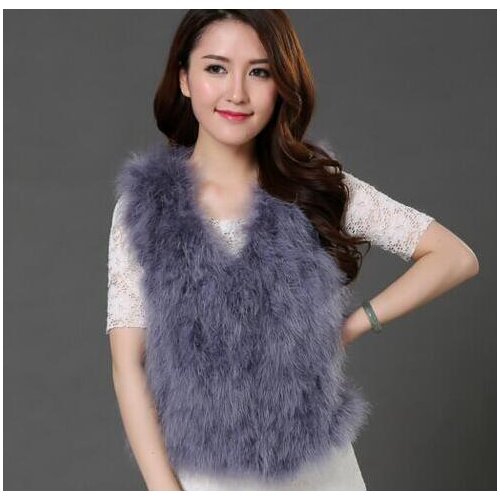 Let－Setting Fashionable Fur Coats
