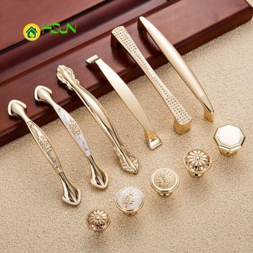 2 pcs Gold Door Handles Wardrobe Drawer Pulls Kitchen Cabinet Knobs Handles Fittings for Furniture Handles Hardware Accessories