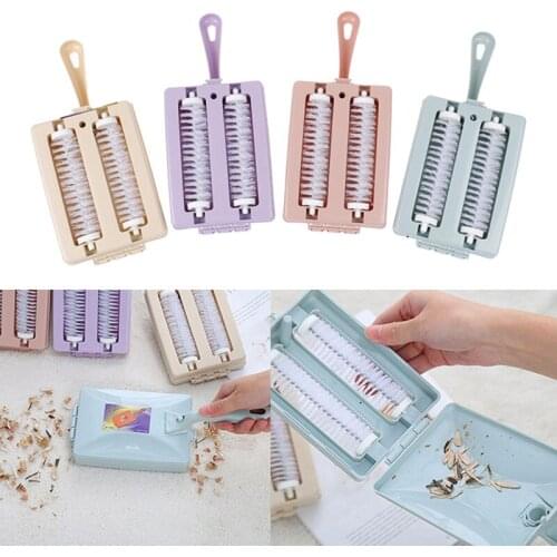 1PC Carpet Crumb Table Brushes Handheld Sofa Bed Pet Hair Debris Crumb Dirt Fur Cleaner Roller Home Kitchen Cleaner Tool Plastic