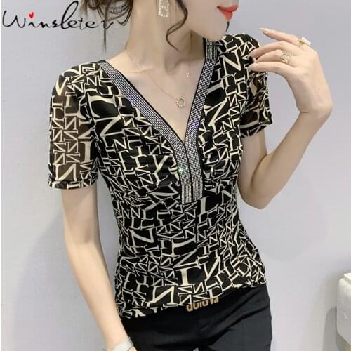 Summer European Style Mesh Print T-Shirt Fashion Sexy V-Neck Shiny Diamonds Women Tops Short Sleeve Stretchy Tees New T16413A