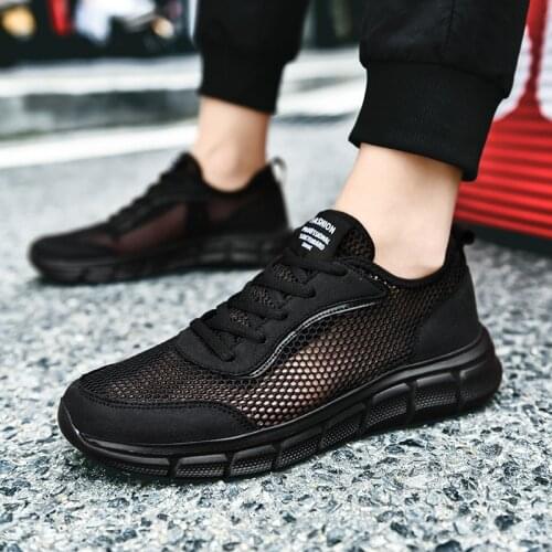 Summer Comfortable And Light Casual Mens Sports Shoes Breathable Non-Slip Wear-Resistant Hollow Walking Mens Sports Shoes 2021