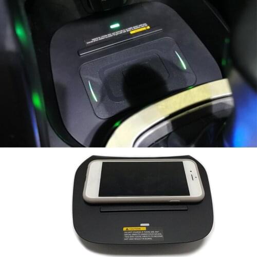 For Hyundai Grand Santa Fe IX45 2015 2016 2017 2018 10W car wireless charger fast charging palte wireless mobile charger