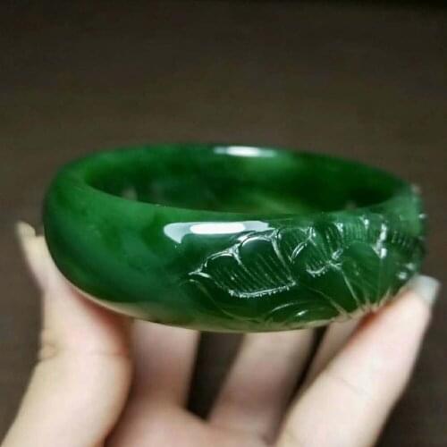 H55#Russian material and Tian Yu ice bottom spinach green cat eye jasper carved bracelet
