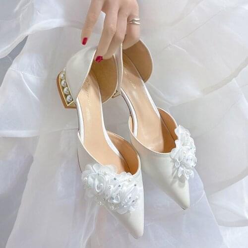 White Dress Shoes Summer Female 2021 New Low-heel Fairy Shoes Banquet Shoes Soft and Comfortable Womens Shoes Net Red