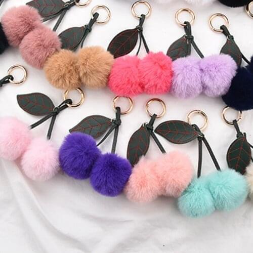 Trendy New Cute Fluffy Artificial Rabbit Fur Ball Pompom Leaf Keychain Cherry Key Chain Handbag Pendant Car Key Chain Ring