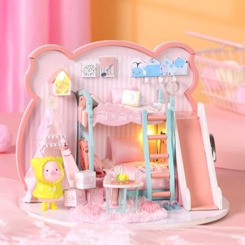 DIY Princess Piggy Room Wooden Dollhouse Miniature Furniture With LED light Kits Doll Houses Assemble Toys Kids Christmas Gift